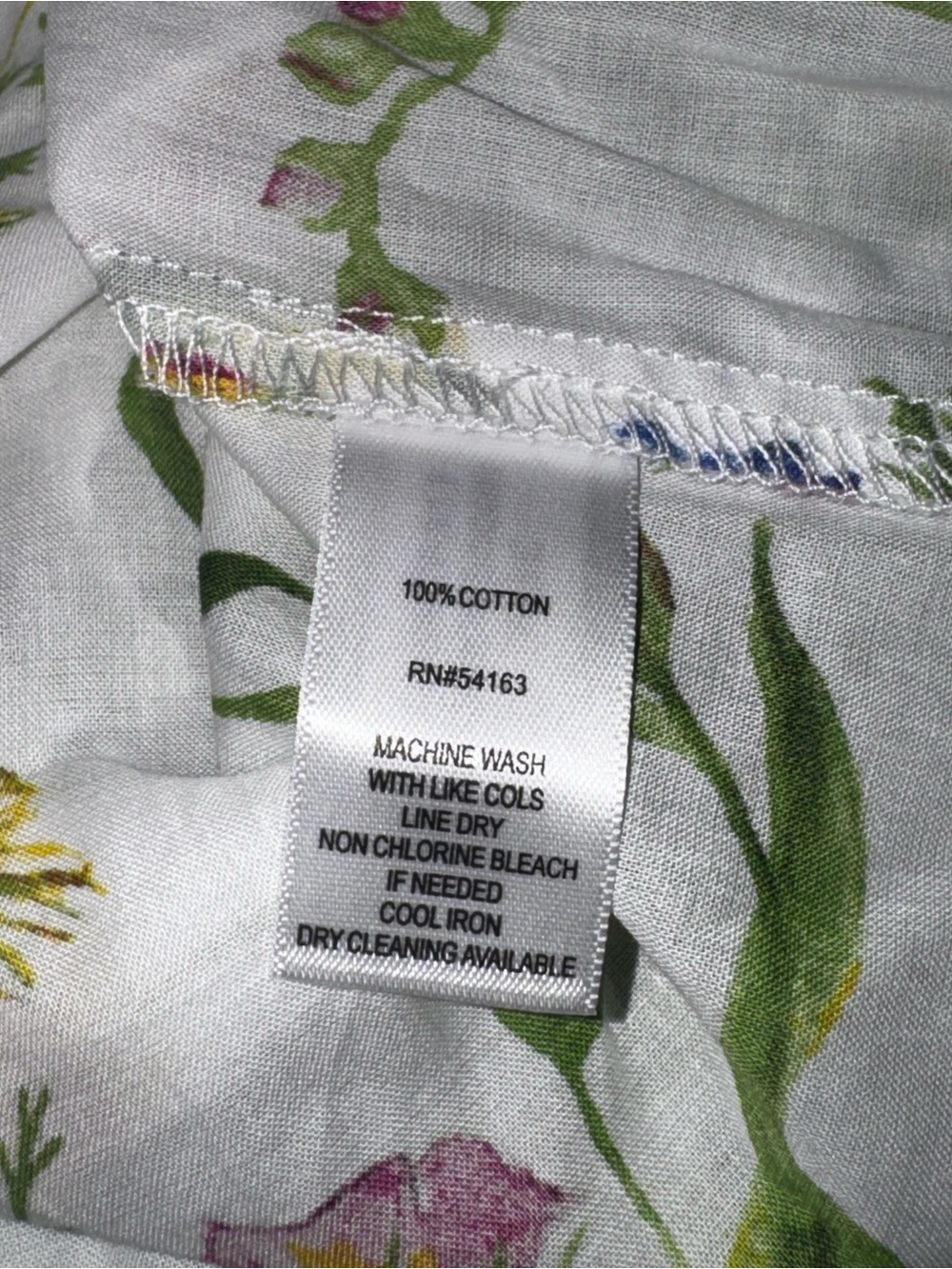 Marc New York Botanical Wildflower Ruffle Blouse -
Size Medium - Picture 9 of 13